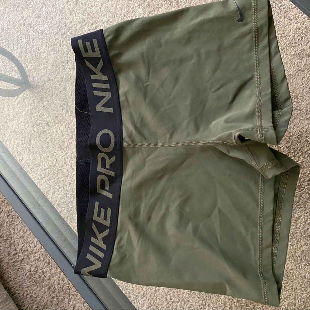 Nike Pro Women’s Green Spandex Shorts